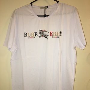 NEW! Burberry T-Shirt